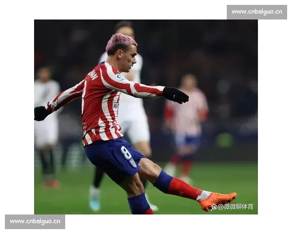 全球顶级联赛最新战况解析 曼联巴萨进退维谷 法甲豪门再创新纪录 全球顶级联赛最新战况解析 曼联巴萨进退维谷 法甲豪门再创新纪录